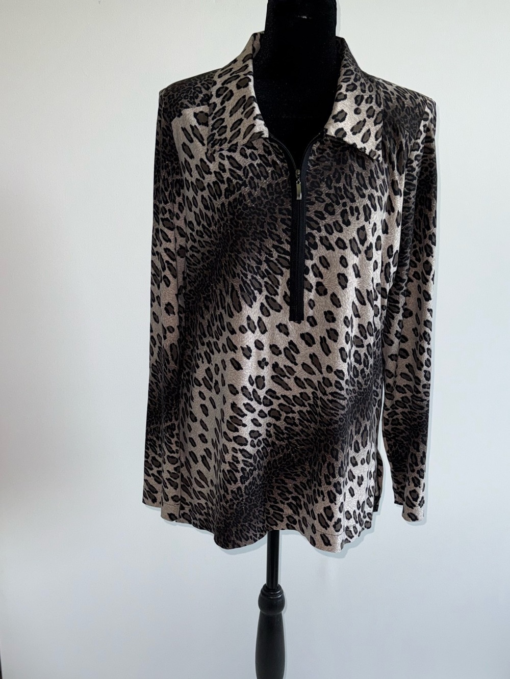 Exclusively Misook Leopard Print Zip Neck Blouse Top XL